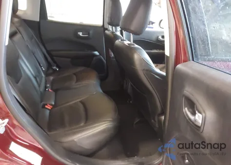 2021 Jeep Compass Limited 4X4 z USA, uszkodzony, nr VIN 3C4NJDCB4MT605042